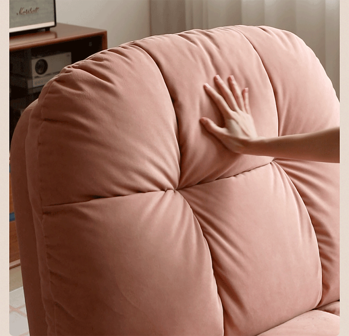Cream Cat Scratch Resistant Fabric Electric Recliner 1 Seater Sofa With Phone Holder NESTA Good to Know - 6