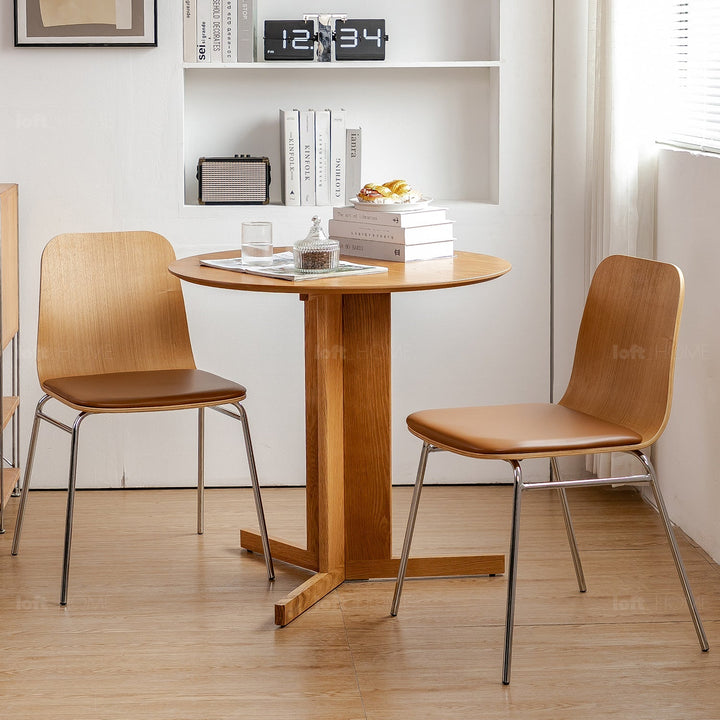 Modern Wood Round Dining Table TREFOIL Close-up