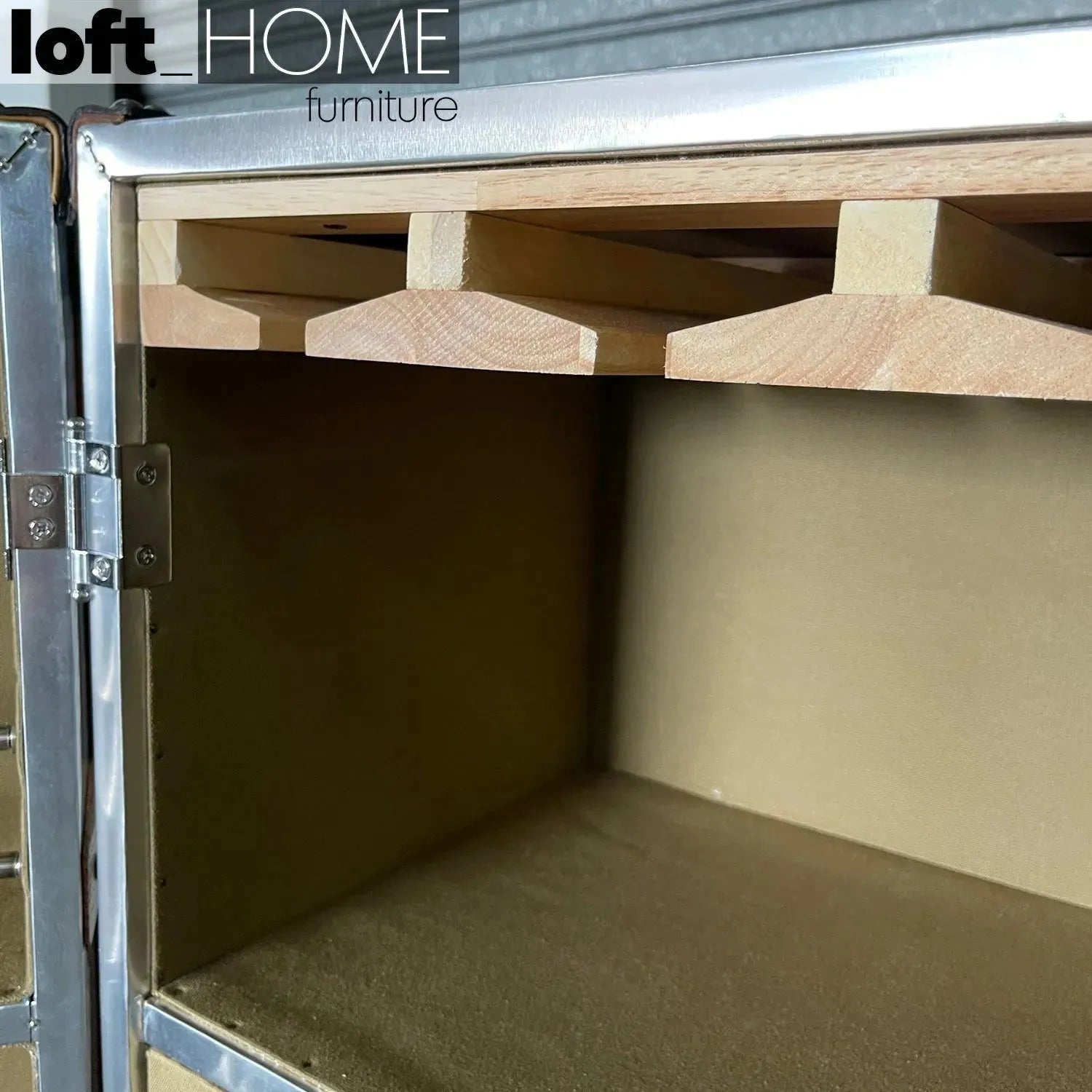 Industrial aluminium wine cabinet aircraft environmental situation.