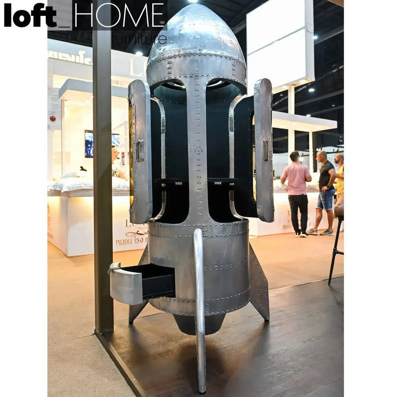 Industrial aluminium wine cabinet shuttle in details.
