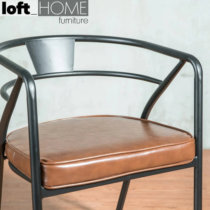 Industrial pu leather dining chair roundarm environmental situation.