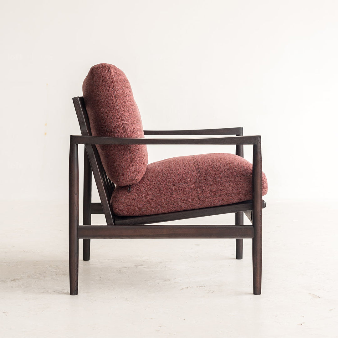 Japandi boucle fabric 1 seater sofa hank in details.