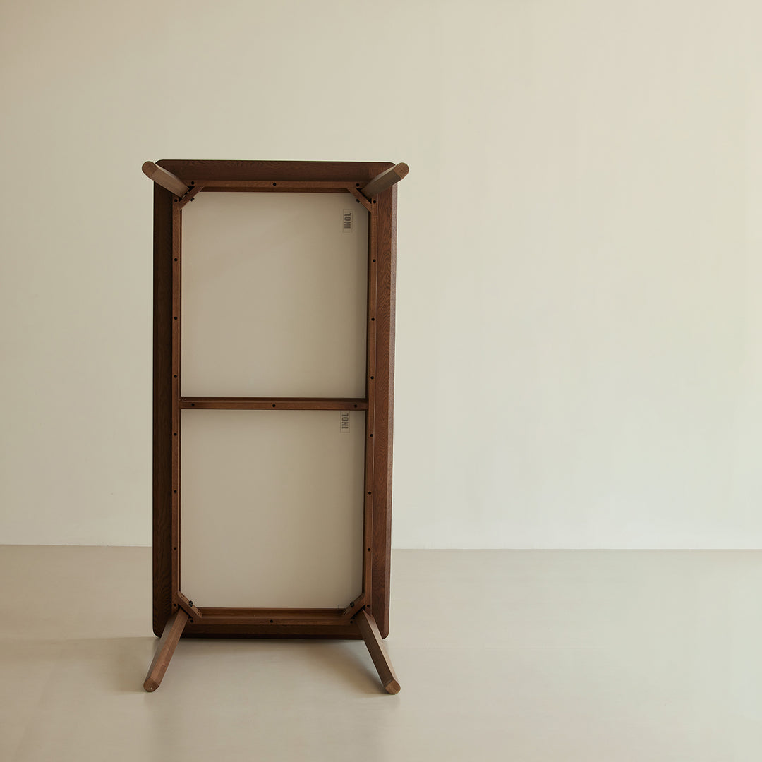 Japandi sintered stone oak wood dining table lennor in panoramic view.