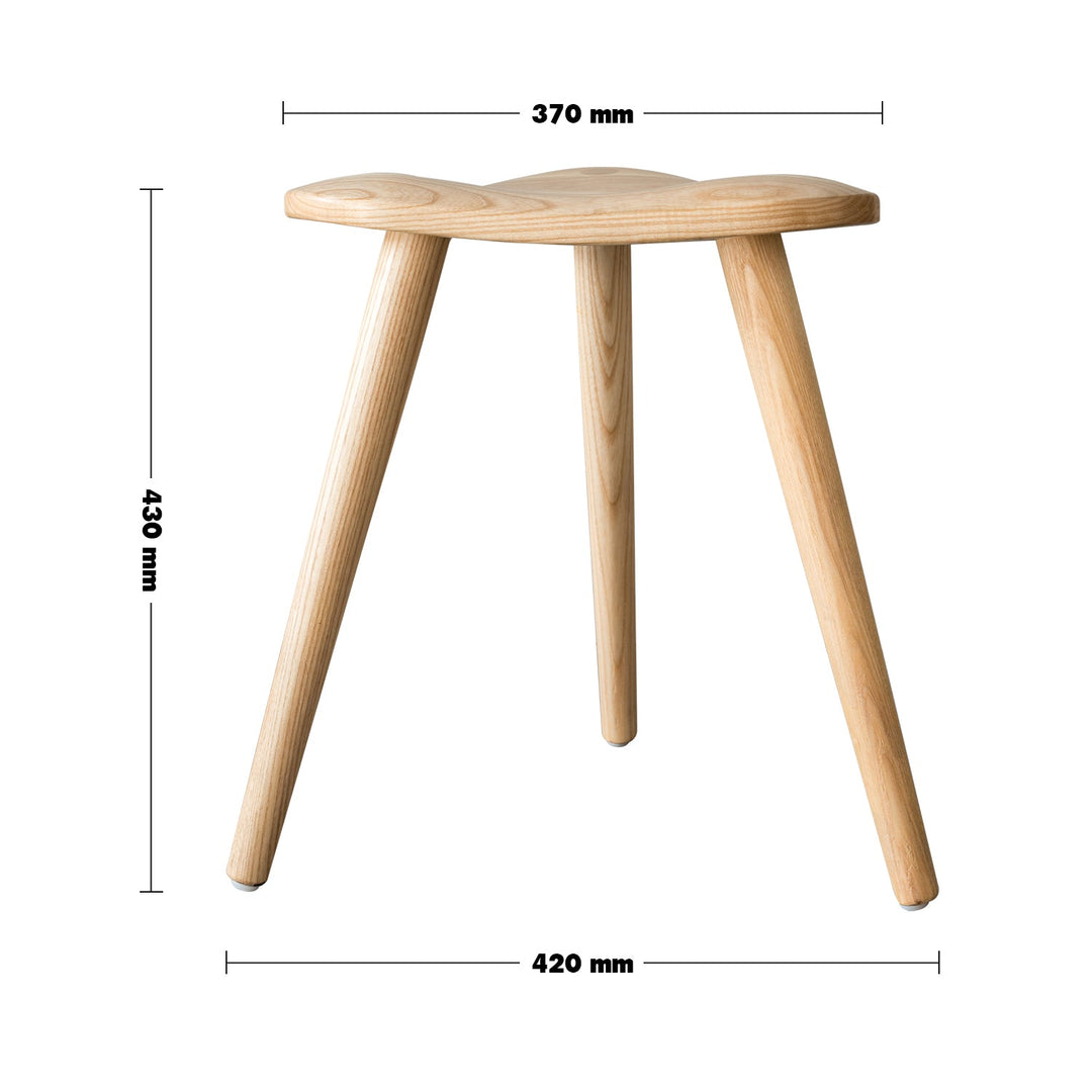 Japandi wood dining stool ride size charts.