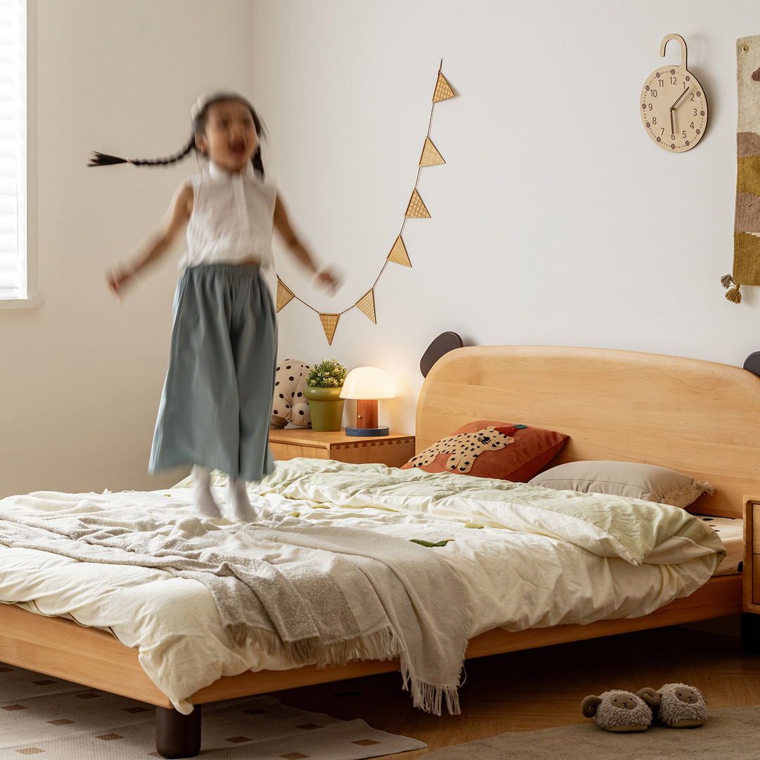 Scandinavian beech wood kids bed teddy material variants.