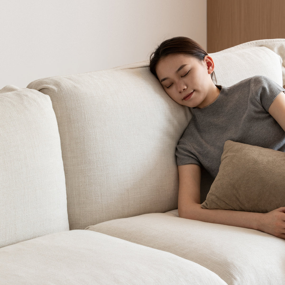 Minimalist cotton fabric 3 seater sofa blair in details.