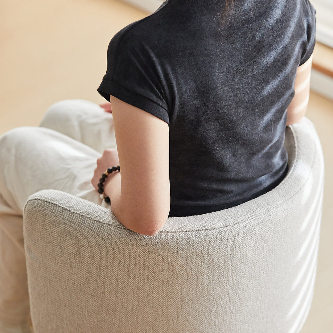 Minimalist cotton fabric dressing chair noel material variants.