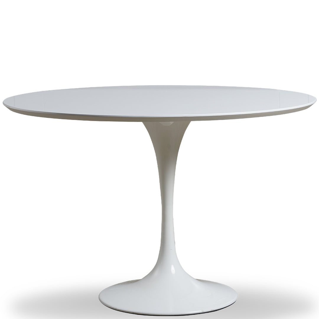 Minimalist plywood round dining table tulip environmental situation.