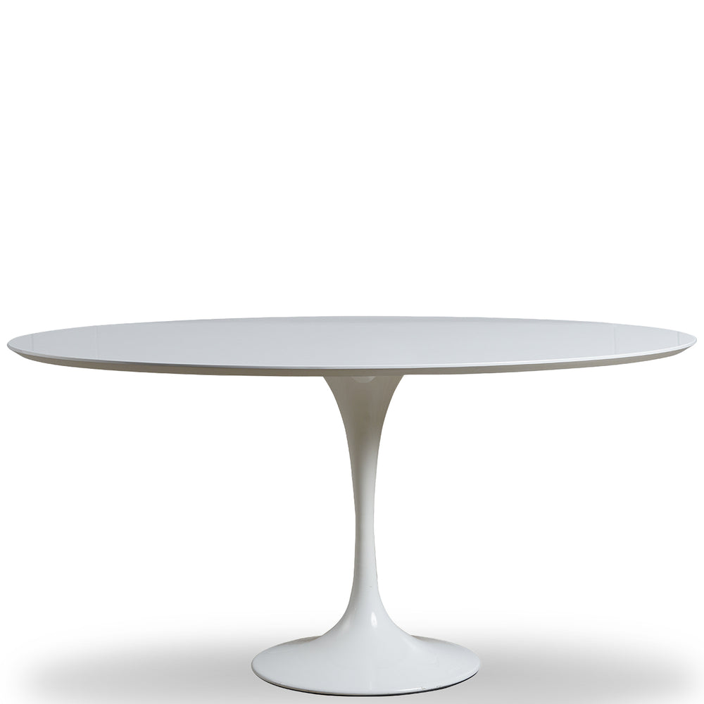 Minimalist plywood round dining table tulip layered structure.