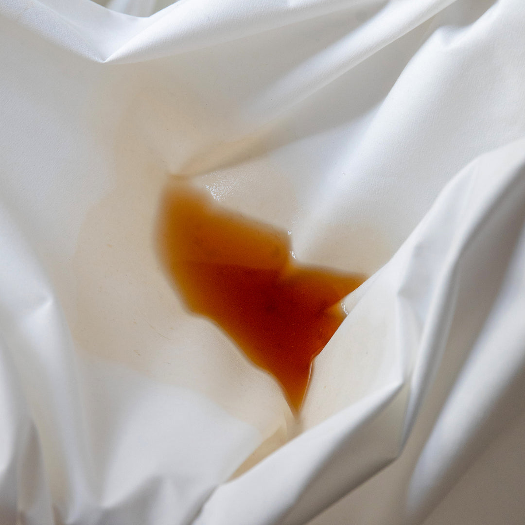 Minimalist water proof fabric bed sheet pure in details.