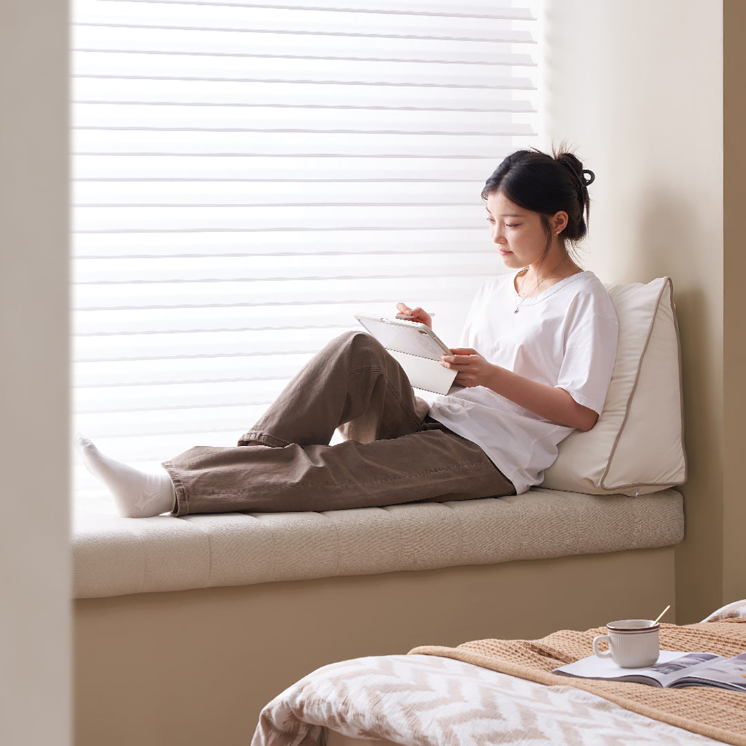 Modern cat scratch resistant fabric triangle rest pillow you in details.