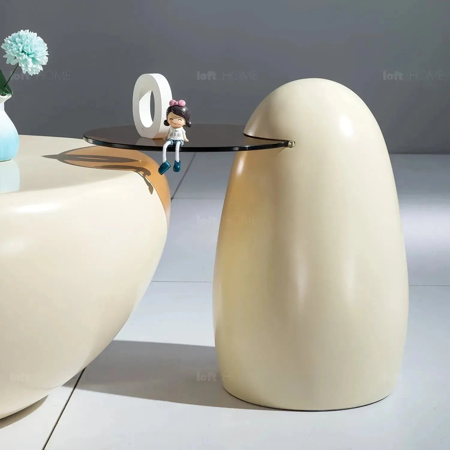 Contemporary polyurethane coffee table 2pcs set cat paw in details.