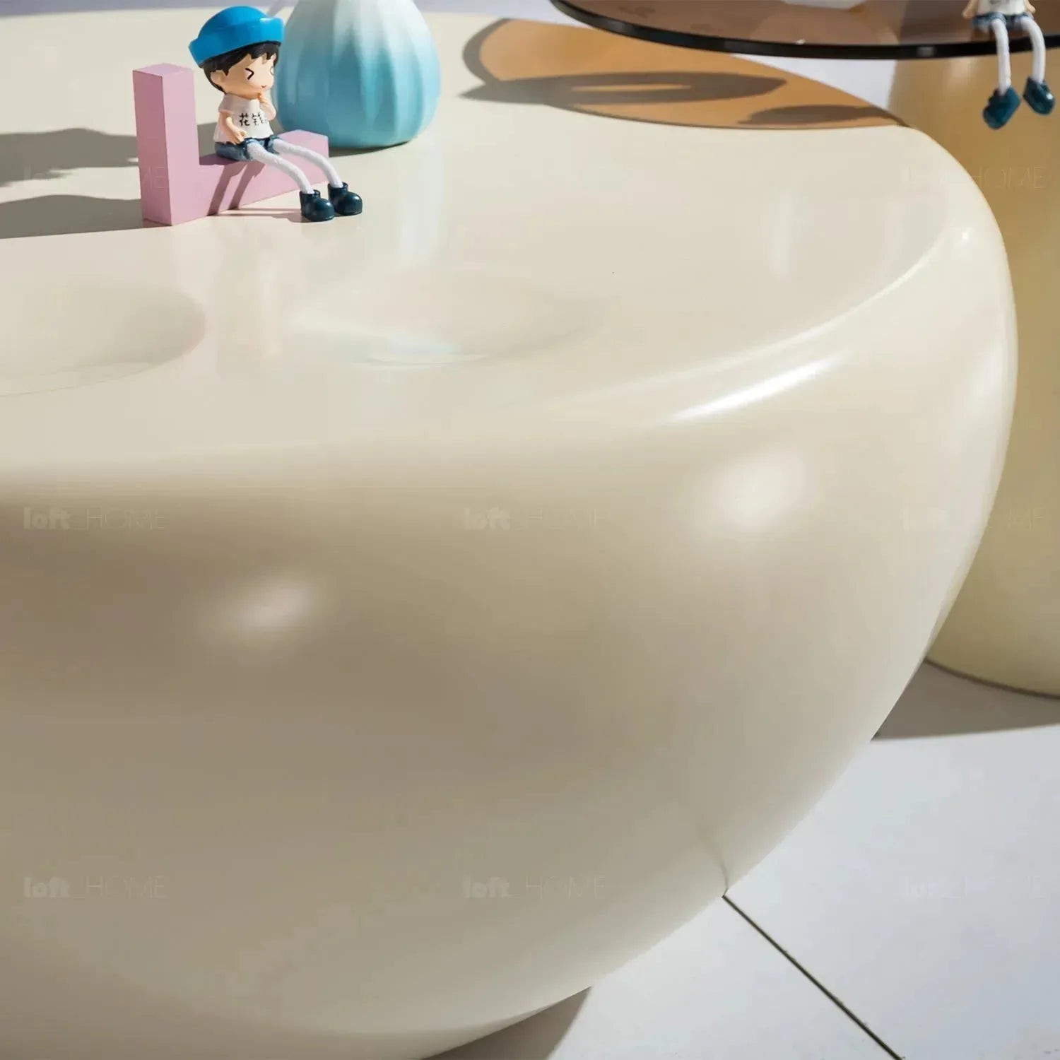 Contemporary polyurethane coffee table 2pcs set cat paw with context.