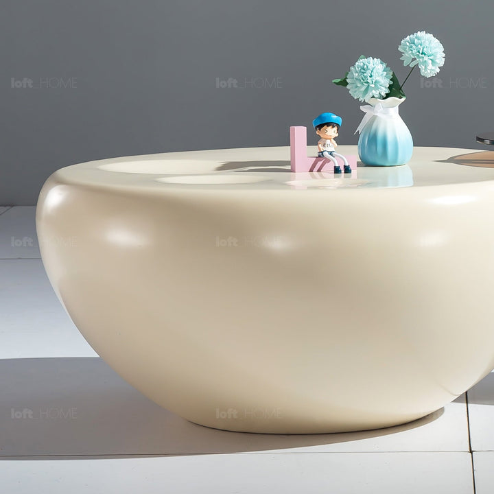 Modern polyurethane coffee table 2pcs set cat paw conceptual design.