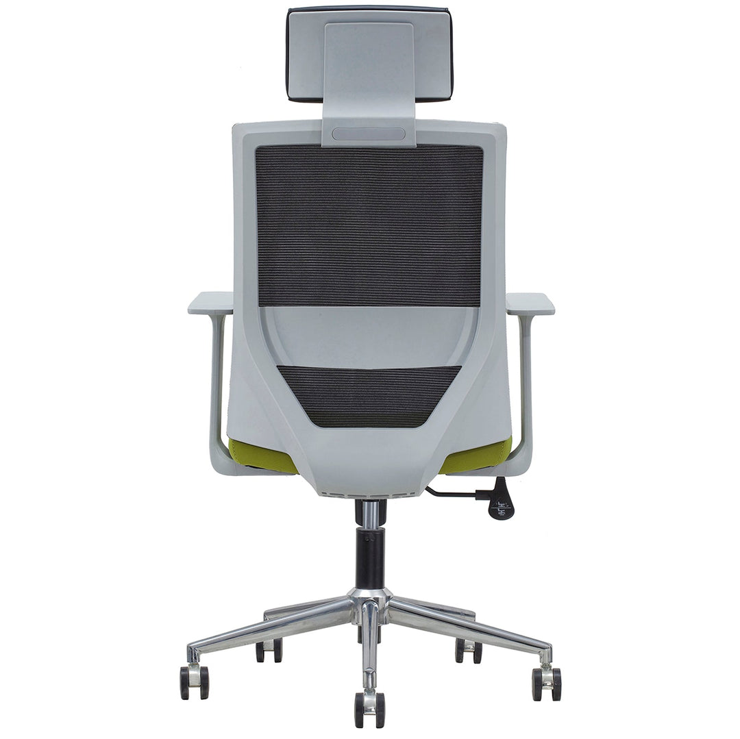 Modern mesh ergonomic office chair mod in real life style.