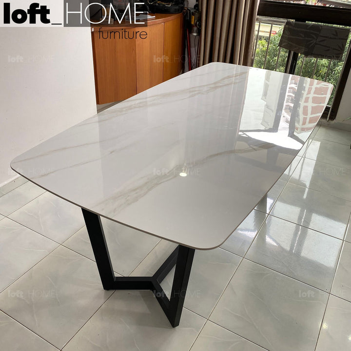 Modern sintered stone dining table chelsea black in details.