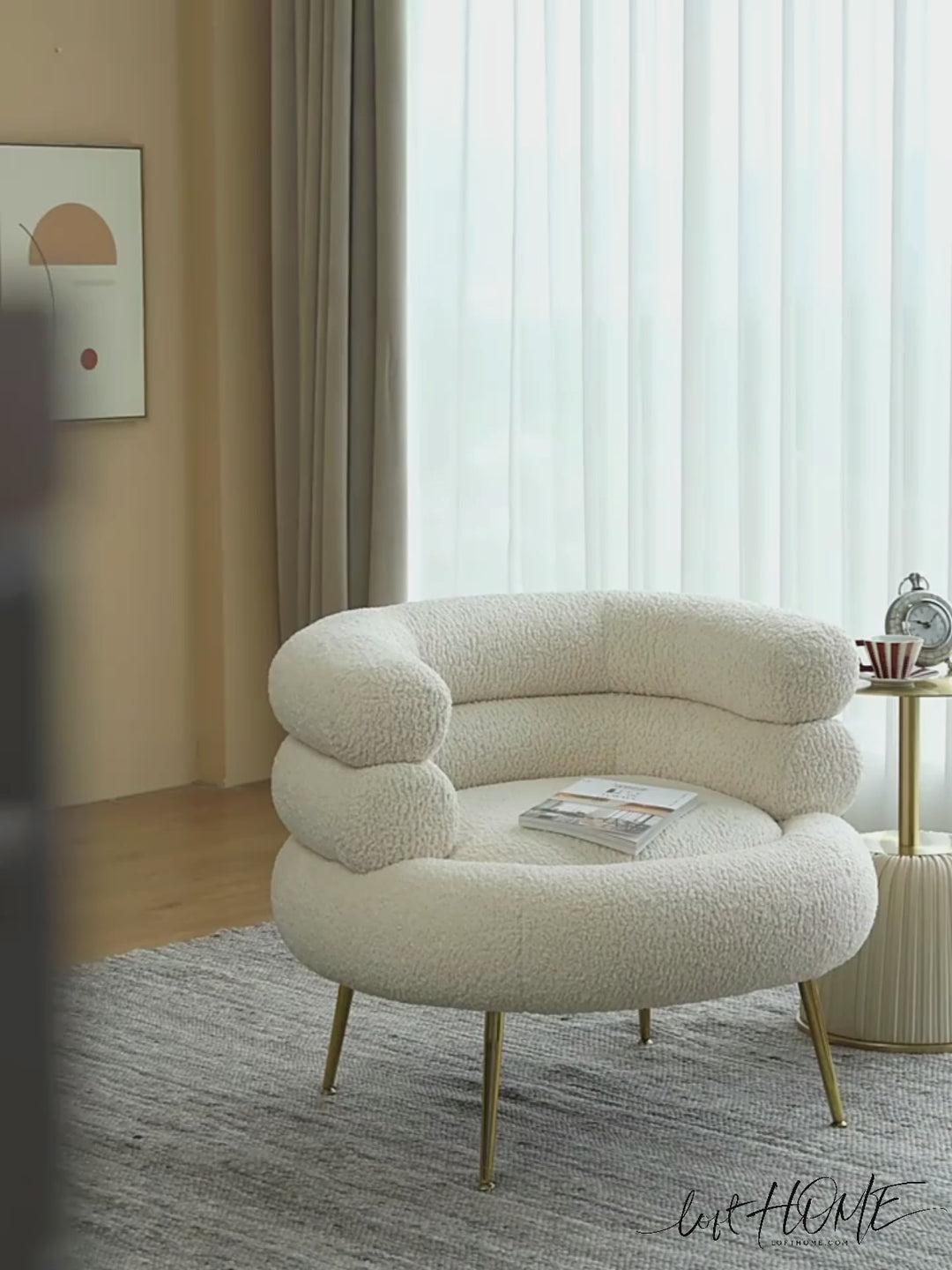 Cream fabric 1 seater sofa sheepskin layered structure.