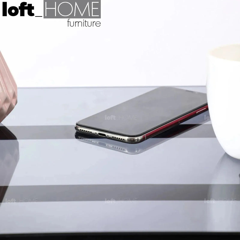 Bauhaus glass top side table vena in close up details.
