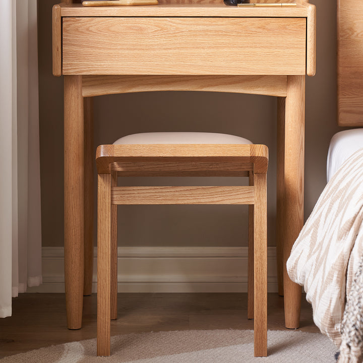 Scandinavian oak wood cat scratch resistant leather dressing chair hemu with context.