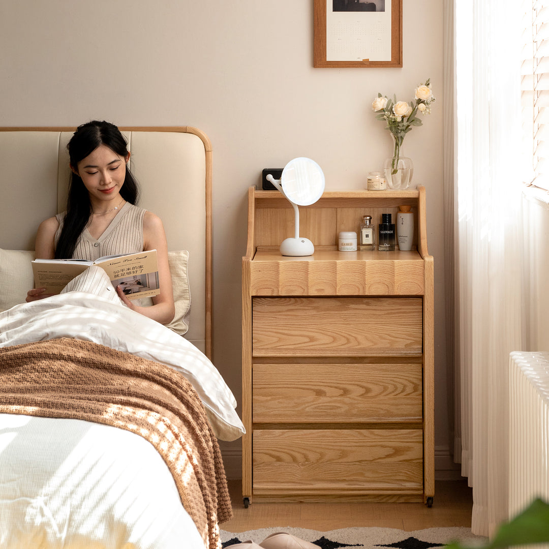 Scandinavian oak wood extendable dressing table magicbox material variants.