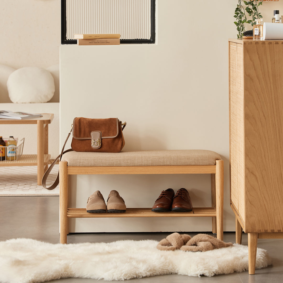 Scandinavian oak wood shoe changing bench fuji in details.