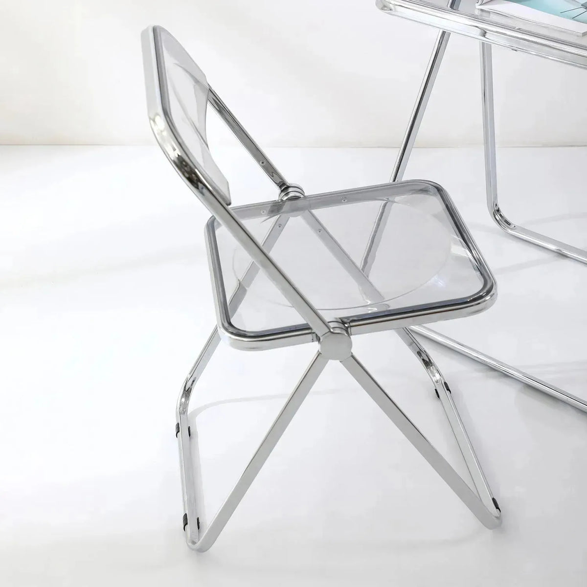 Bauhaus plastic foldable dining chair fikas material variants.