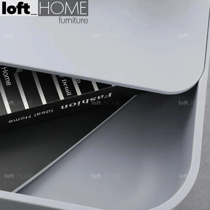 Bauhaus plastic side table una in details.