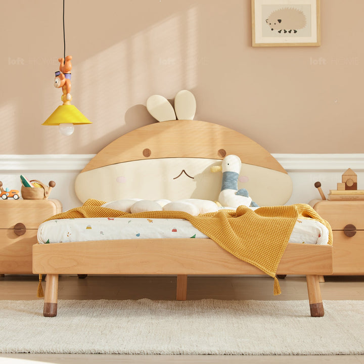 Scandinavian wood kids bed cozynut in details.