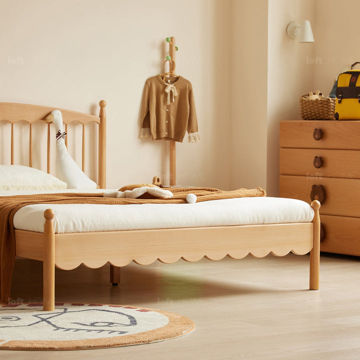 Scandinavian wood kids bed winsor in real life style.