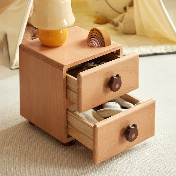 Scandinavian wood kids side table teddy color swatches.