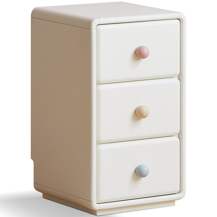 Scandinavian wood kids side table yunae detail 3.