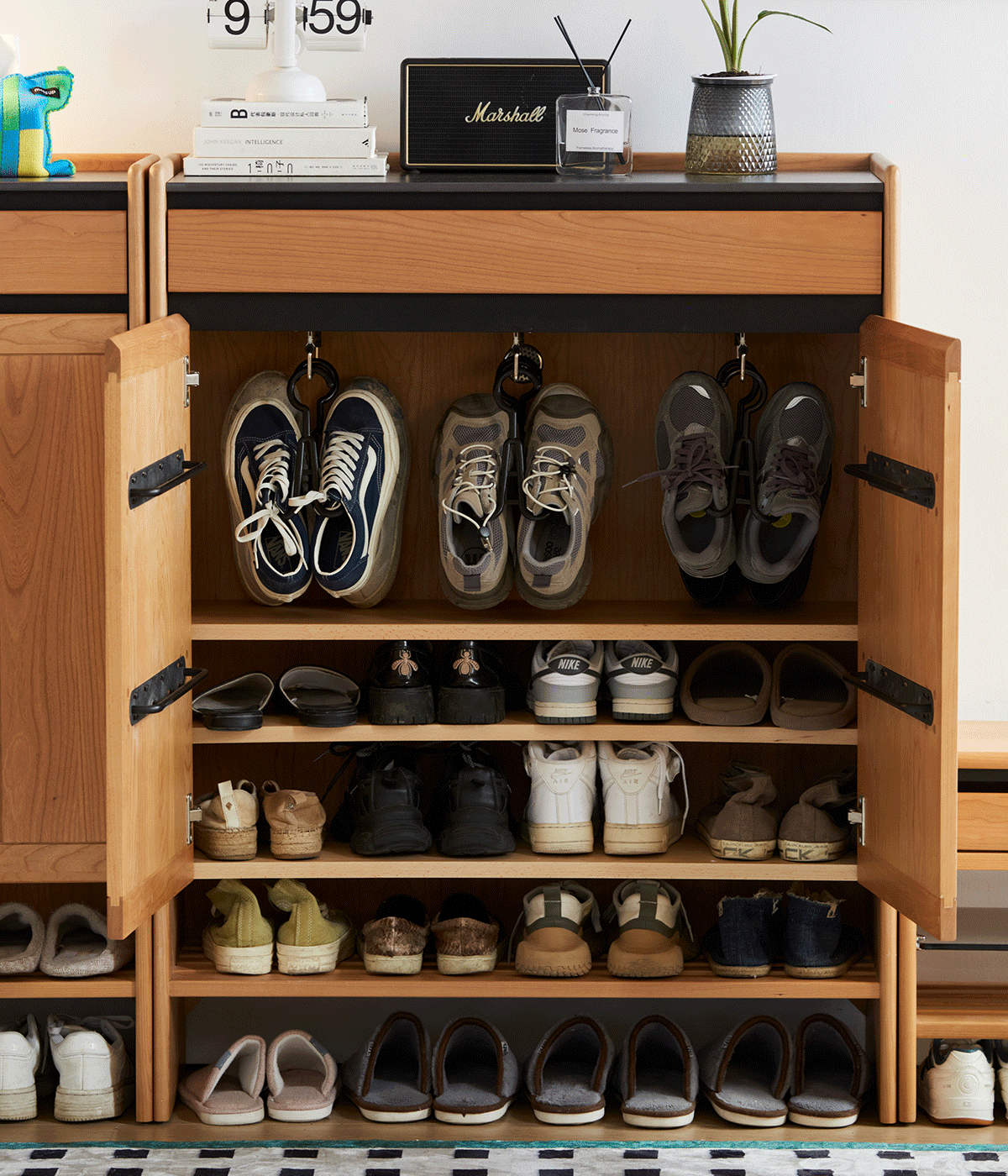 Scandinavian Cherry Wood Modular Shoe Cabinet HARBOR Good to Know - 2