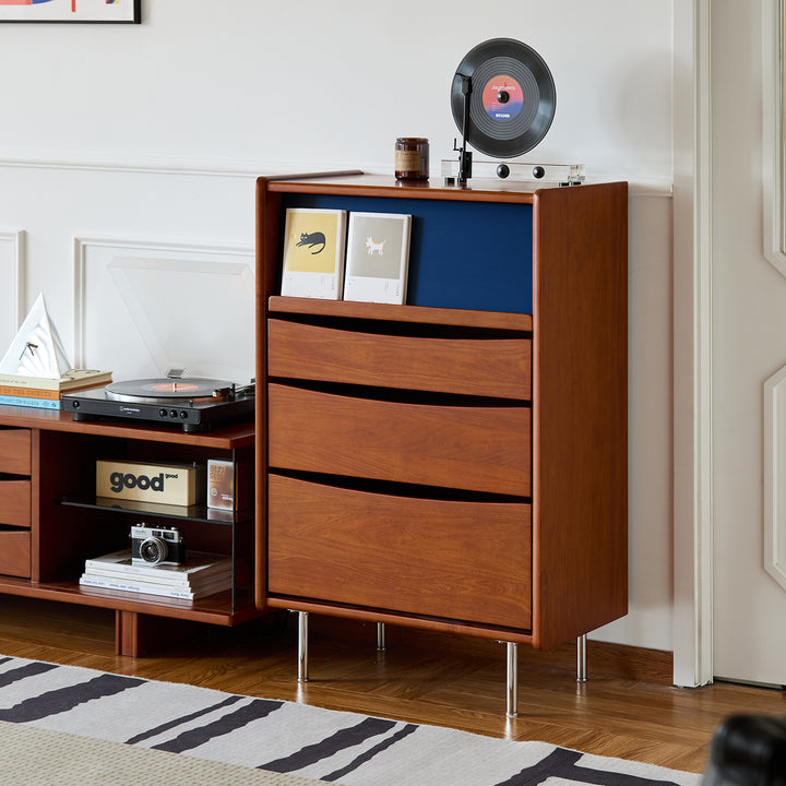 Vintage boxwood chest of 4 drawers mies with context.