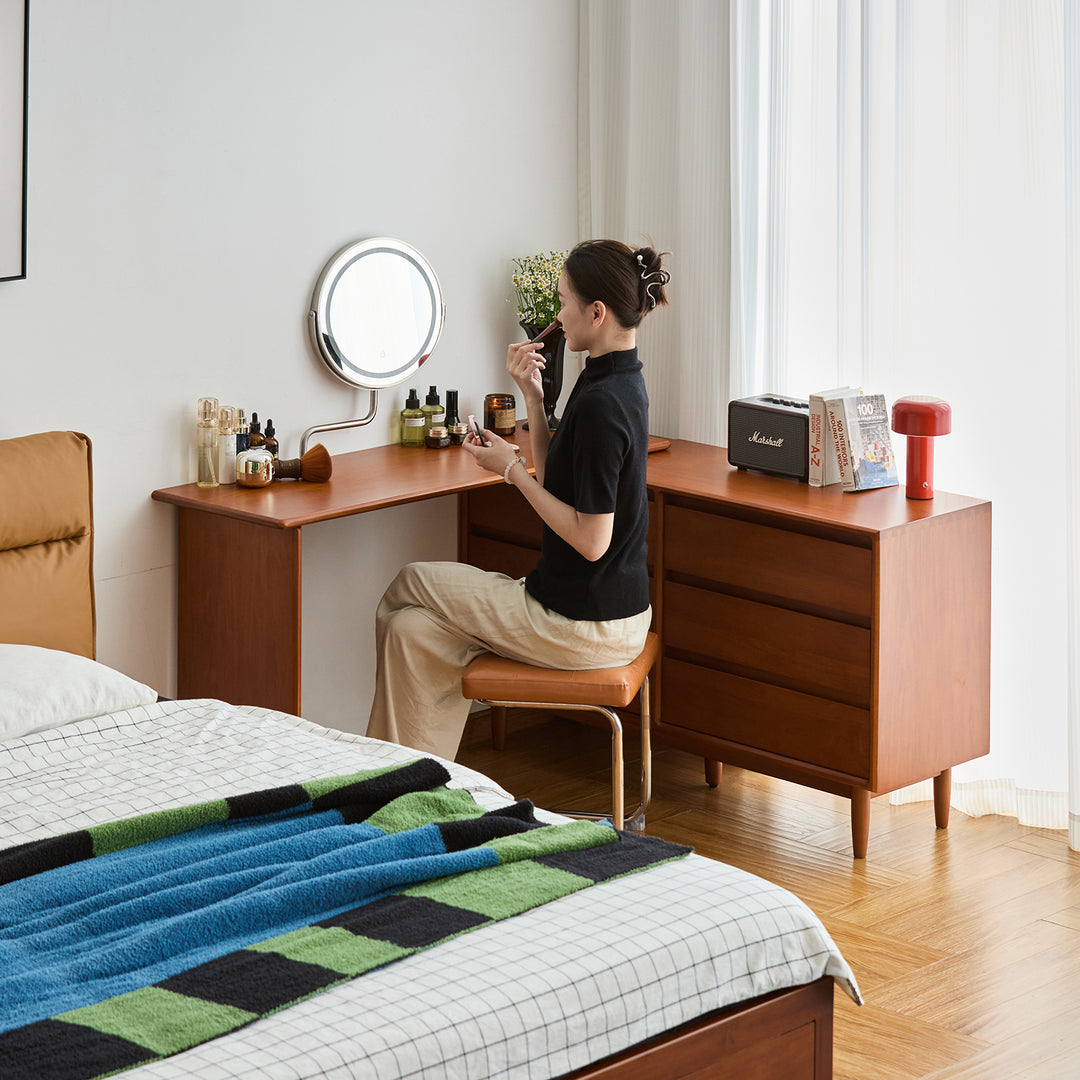 Vintage boxwood dressing table vista material variants.