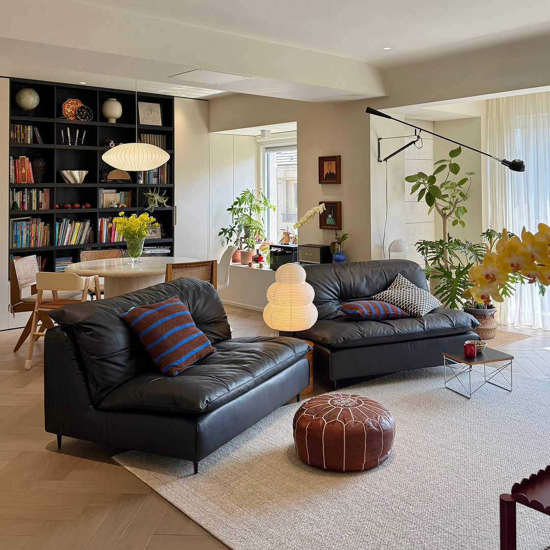 Vintage genuine leather 1 seater sofa riga primary product view.