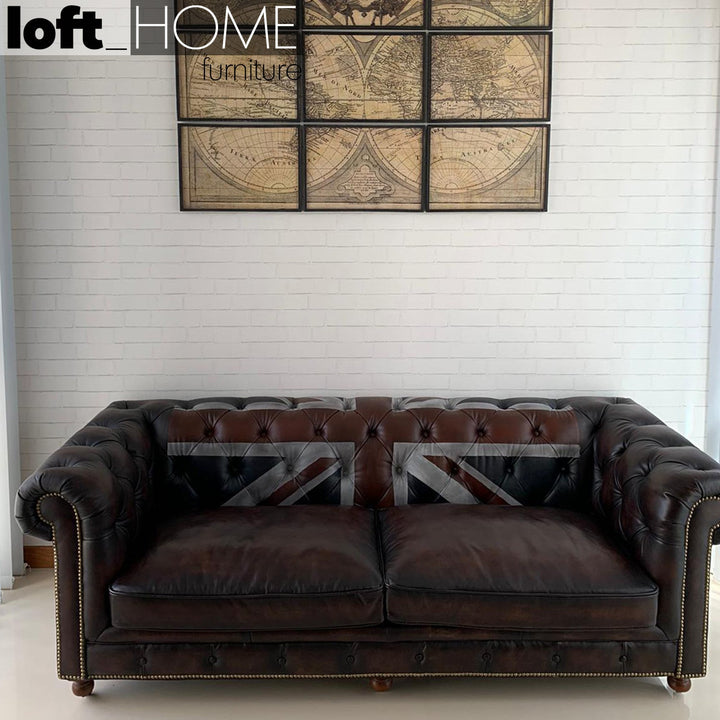 Vintage genuine leather 2 seater sofa chesterfield union jack in details.