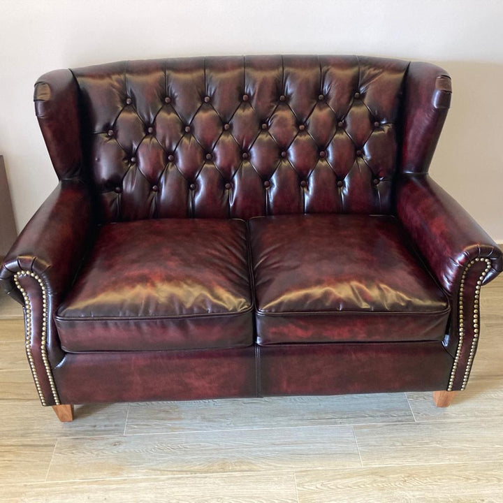 Vintage genuine leather 2 seater sofa franco in details.