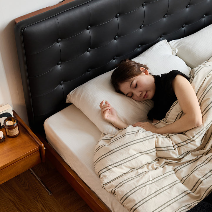 Vintage microfiber leather bed woyo material variants.
