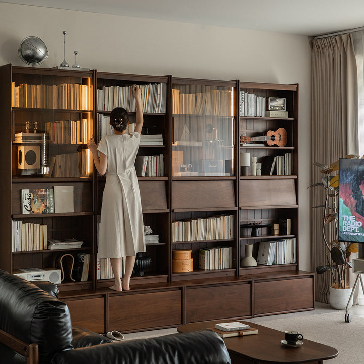 Vintage walnut wood bookshelf vista in details.