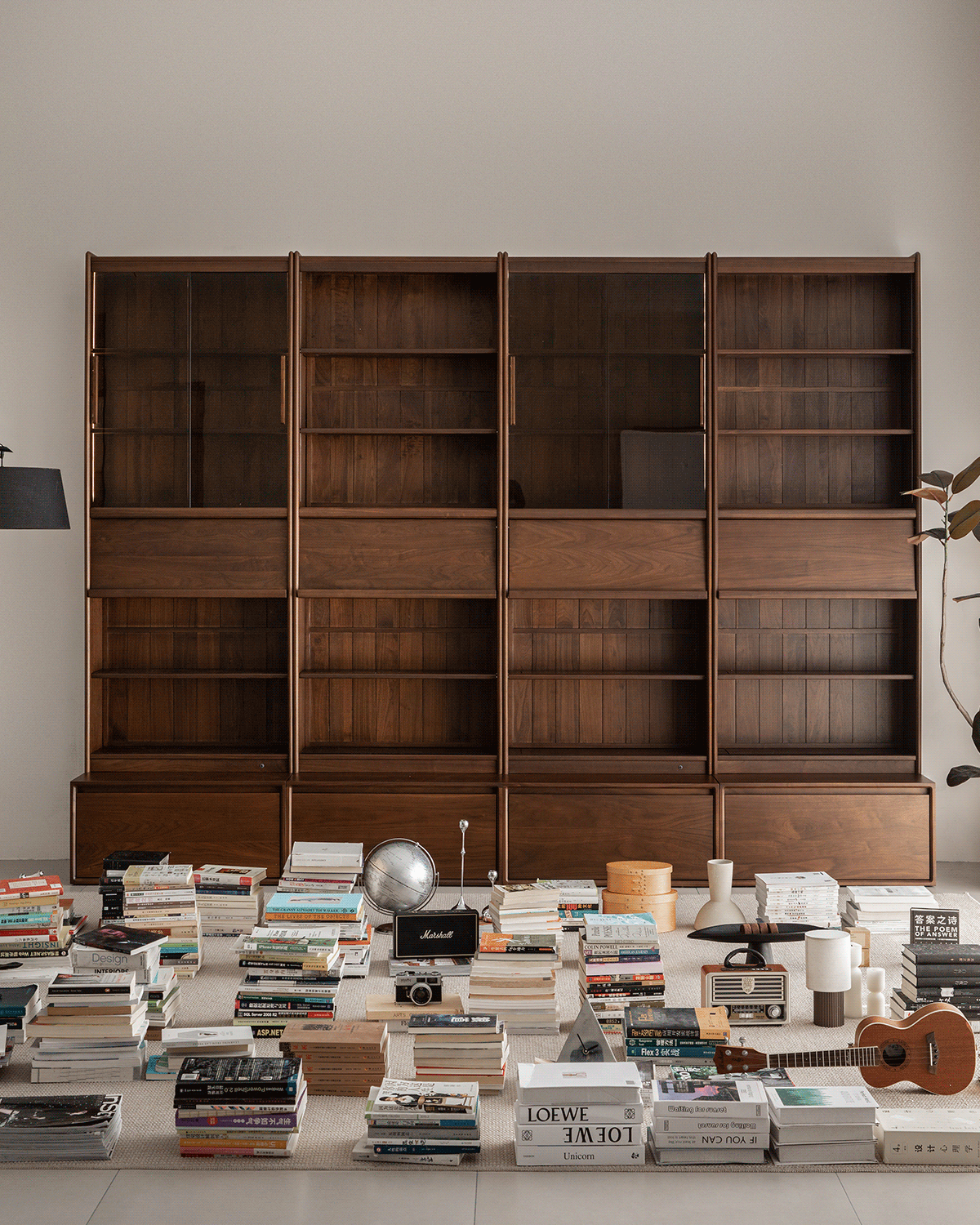 Japandi Walnut Wood Bookshelf VISTA Good to Know - 8