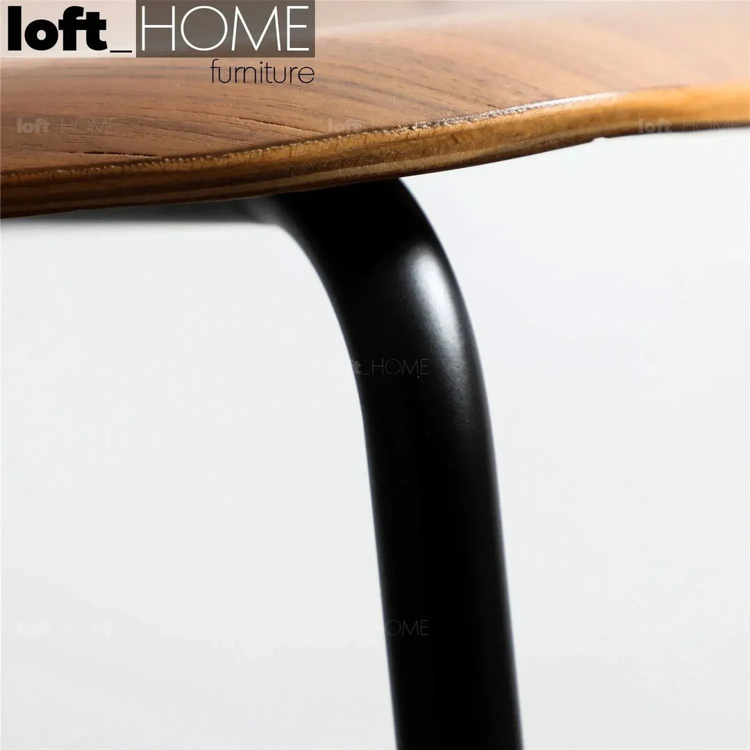 Industrial wood bar chair tambo material variants.
